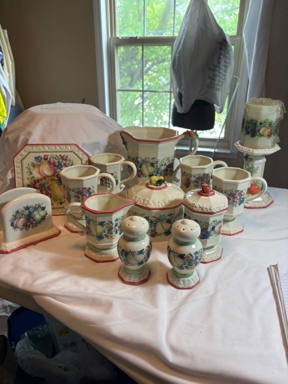 AVON-Sweet Country Harvest 16-piece set. 1970-1980’s